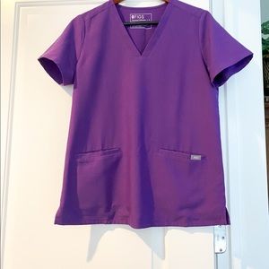 Figs Ultra Violet scrub top Sz S
